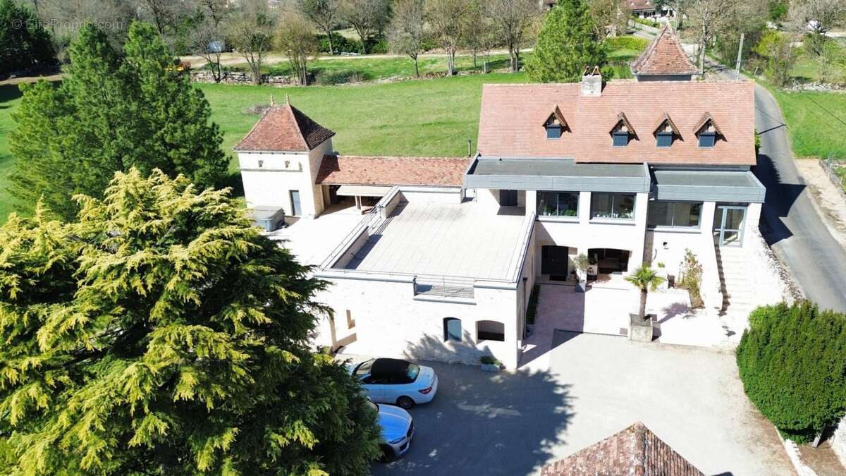 Maison à VILLENEUVE