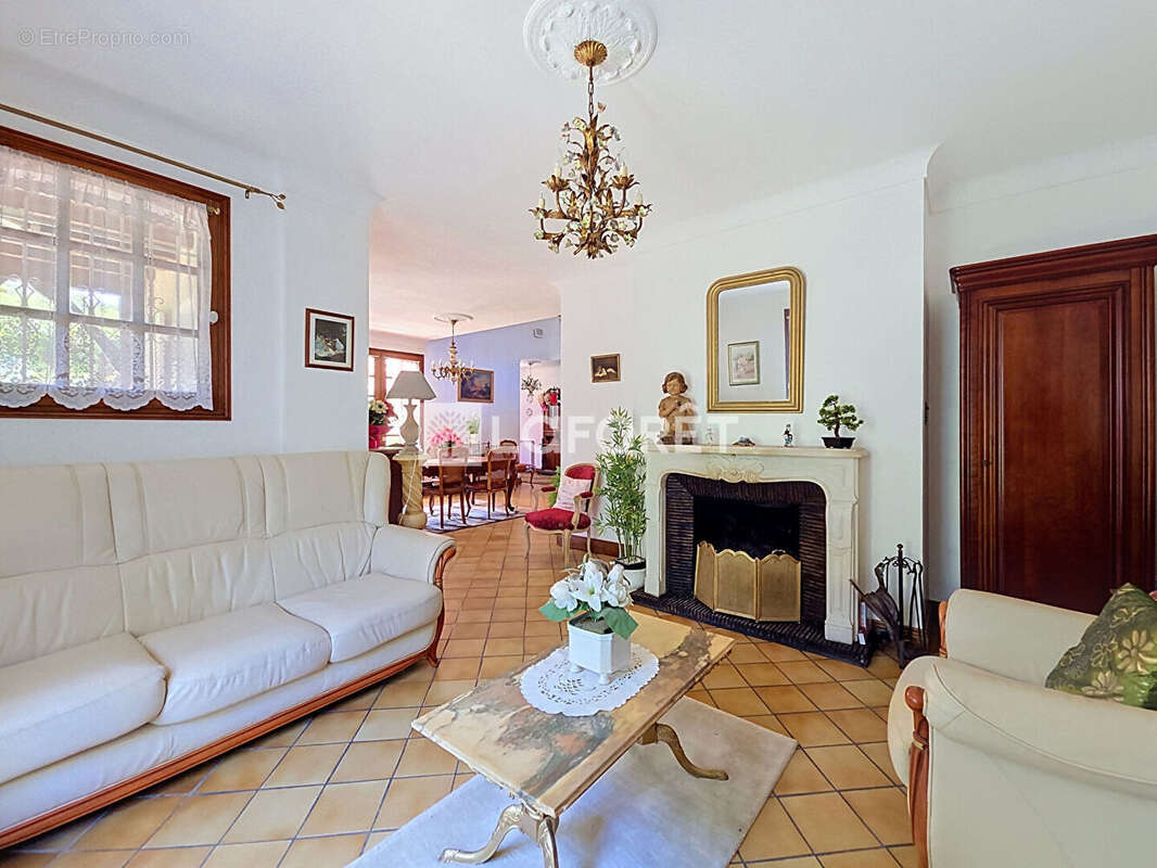 Maison à LAGOR