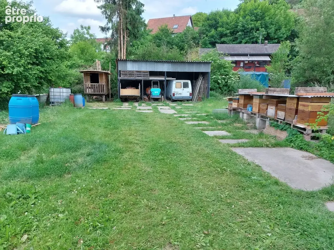 Weiler, ensemble immobilier niché dans un cadre verdoyant, à proximité de la forêt. - photo 15