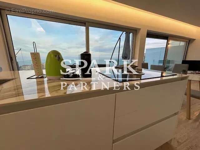 Appartement à CAP-D'AIL