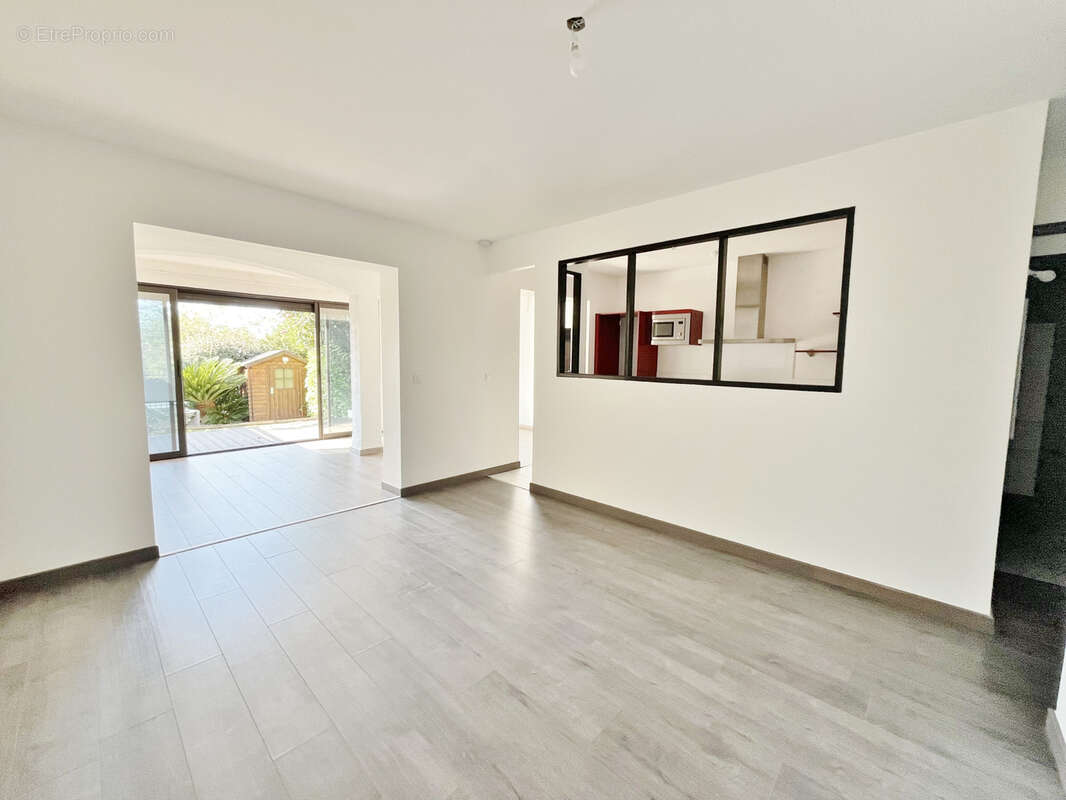 Appartement à SAINT-RAPHAEL