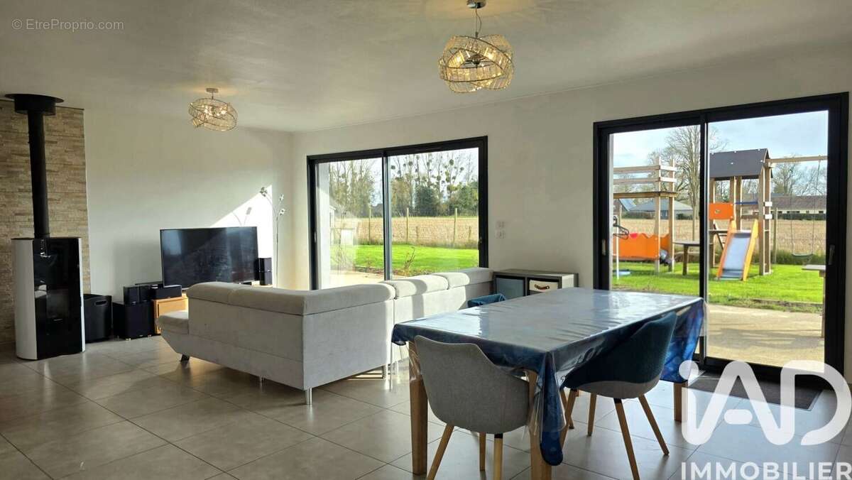 Photo 5 - Maison à BUCHY