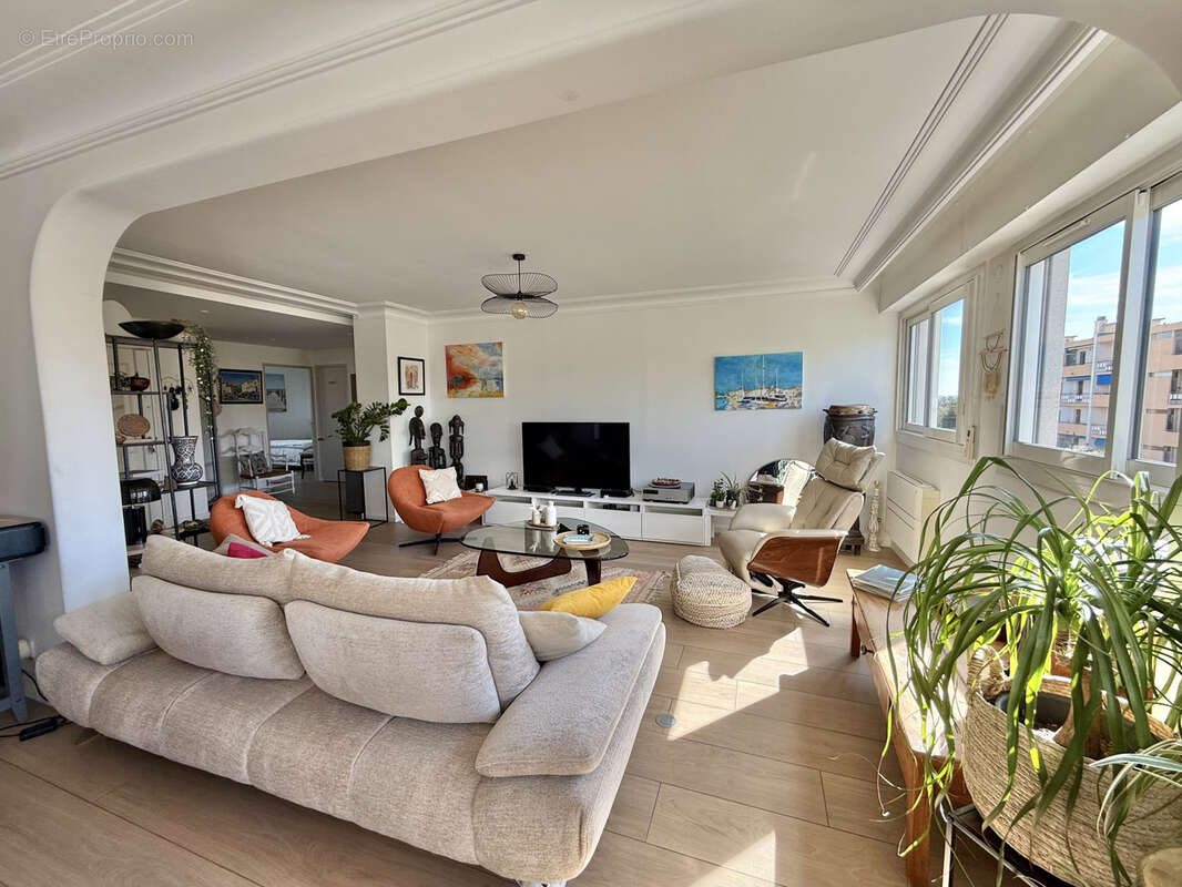 Appartement à HYERES