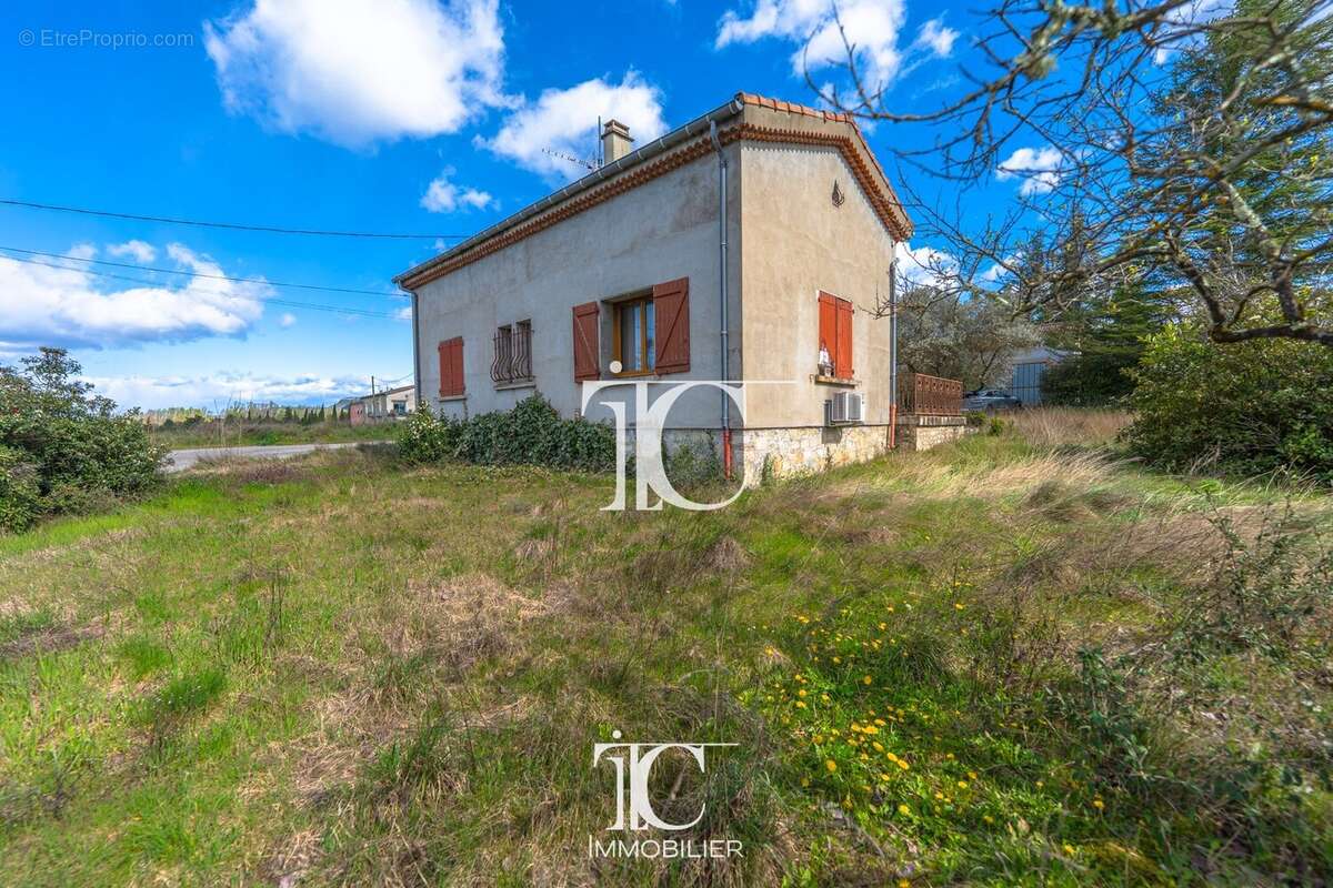 Maison à GROSPIERRES