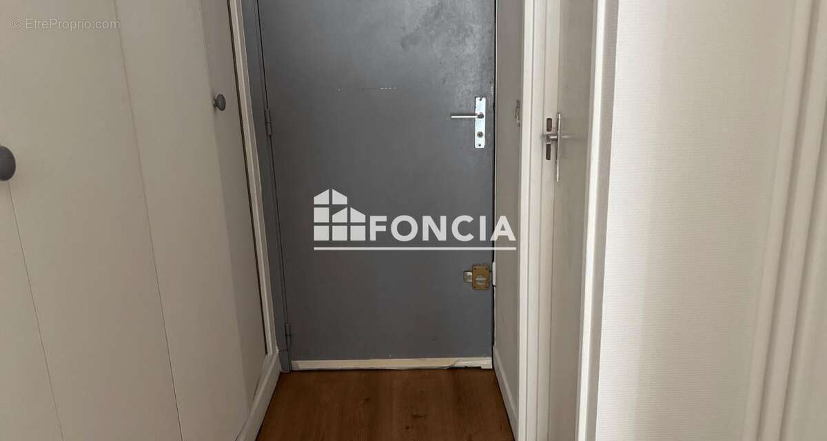 A vendre studio avec balcon 28.25 m2 + parking quartier Montparnasse - photo 6