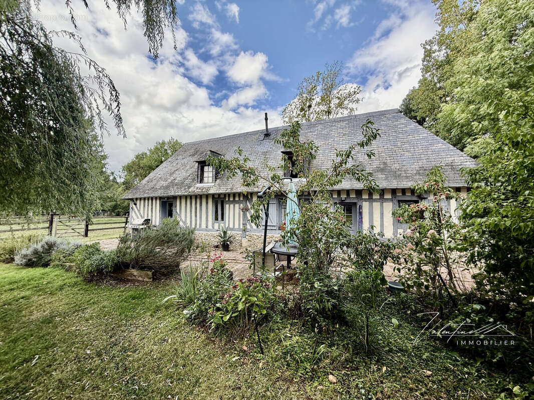 Maison 132 m² à Pont-L'eveque  - photo 3