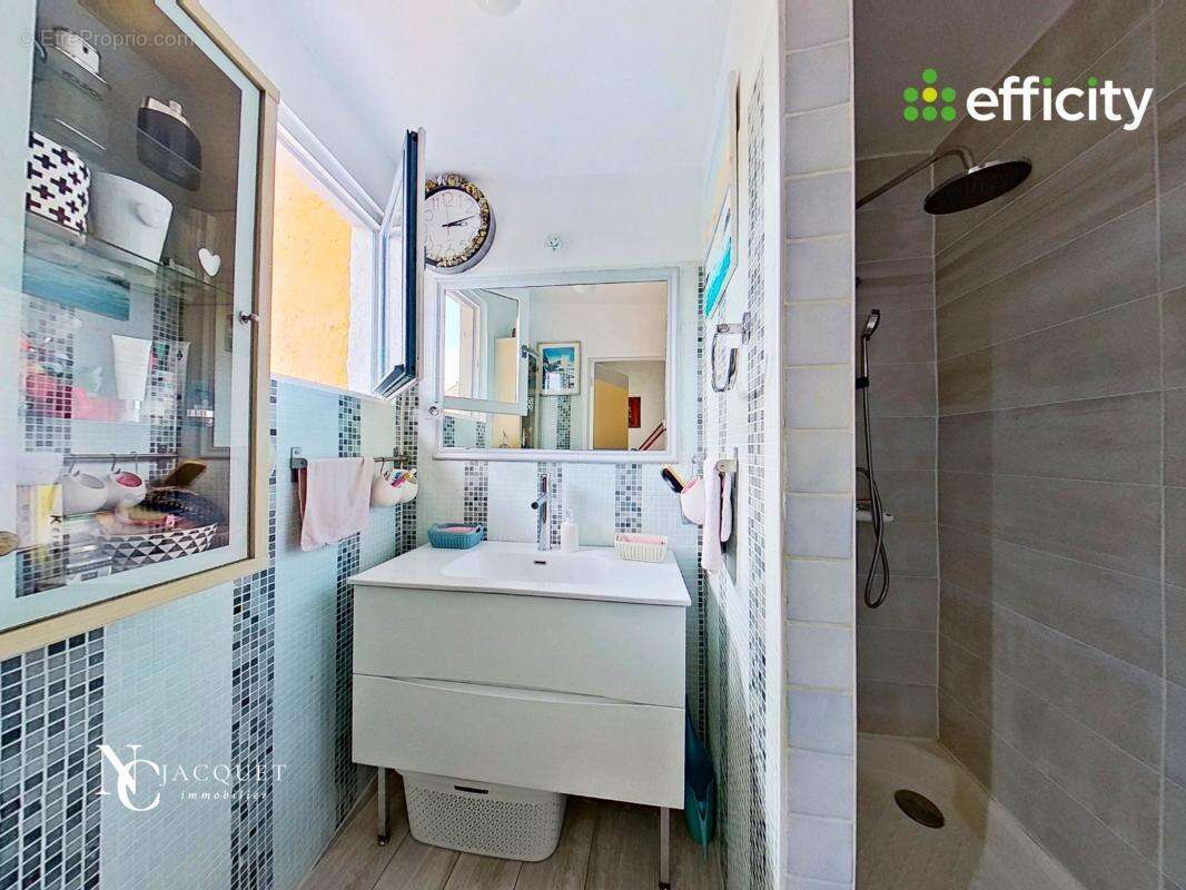 Maison à RILLIEUX-LA-PAPE