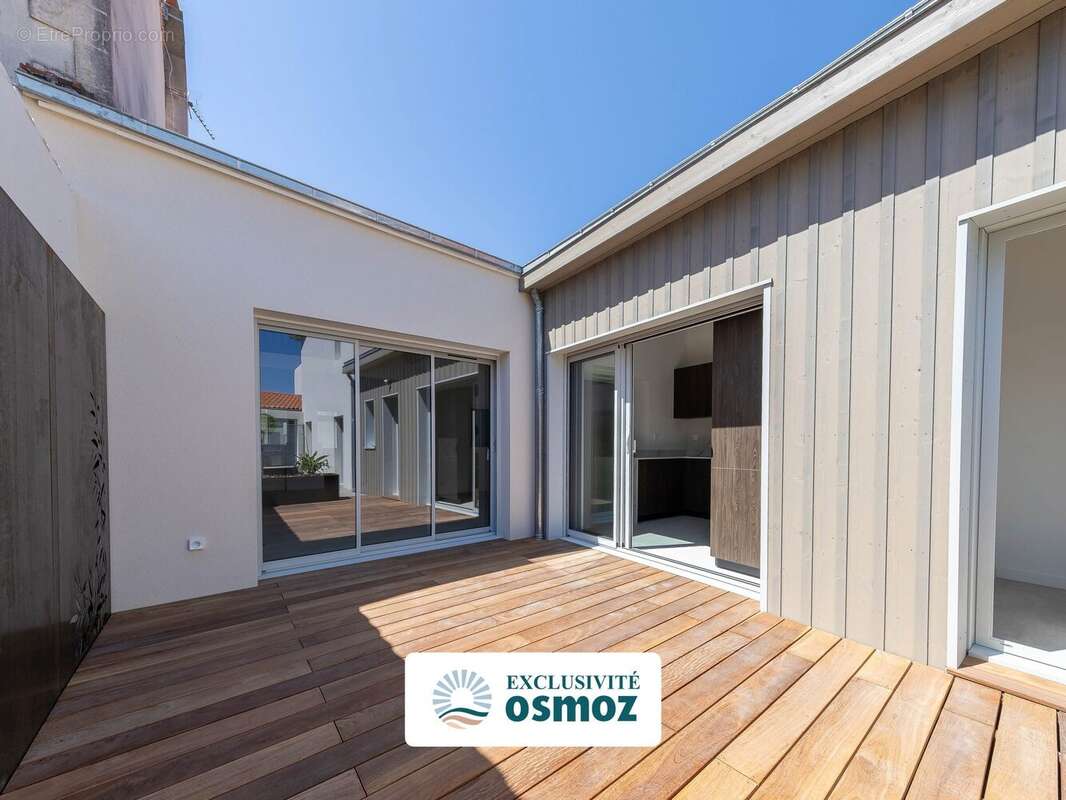Maison 129 m² à La Rochelle  - photo 2