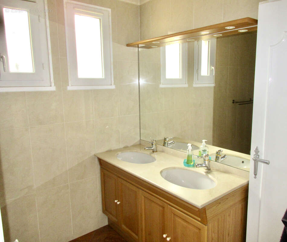 Maison à MARSEILLE-10E