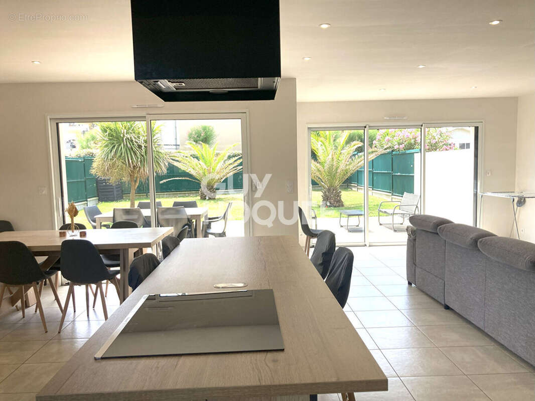 Maison à NOTRE-DAME-DE-RIEZ