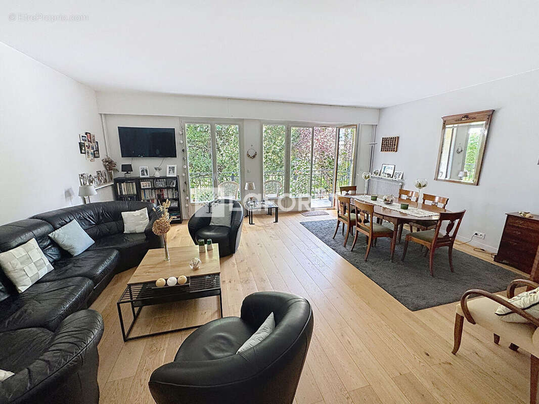 Appartement à SAINT-NOM-LA-BRETECHE