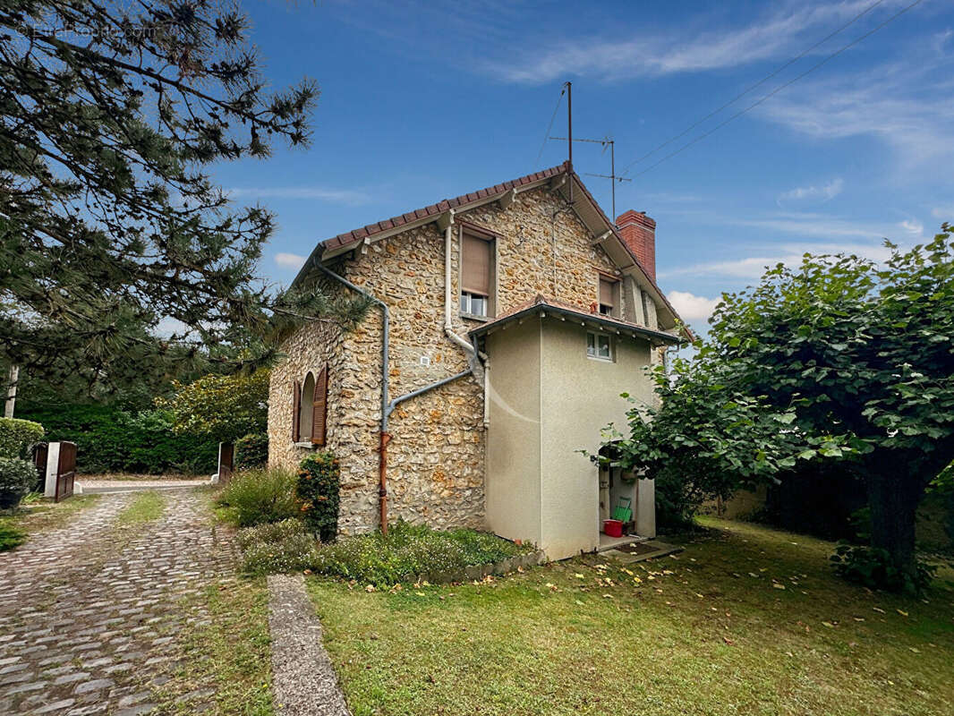 Maison à TRIEL-SUR-SEINE