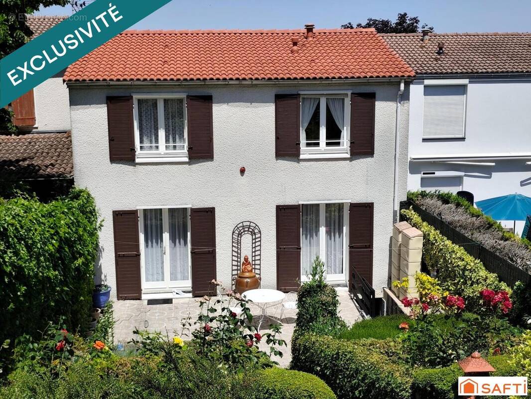 Photo 1 - Maison à COMBRONDE