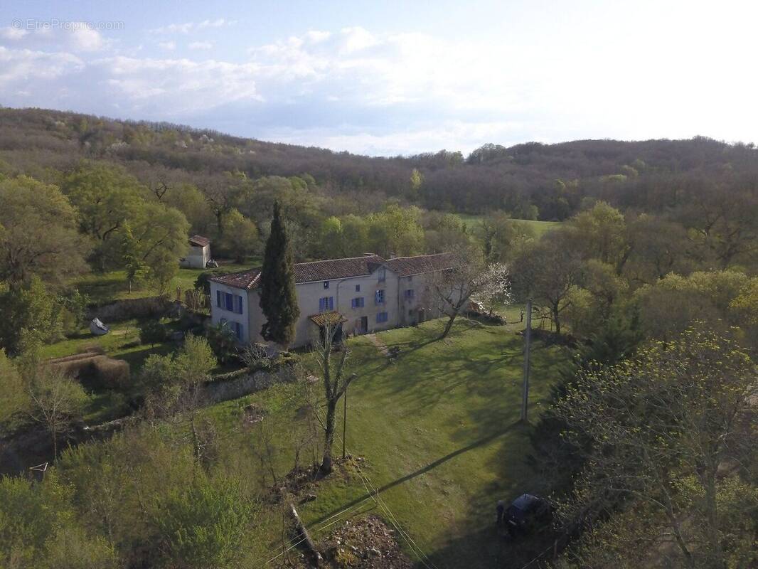 Maison à LE MAS-D'AZIL