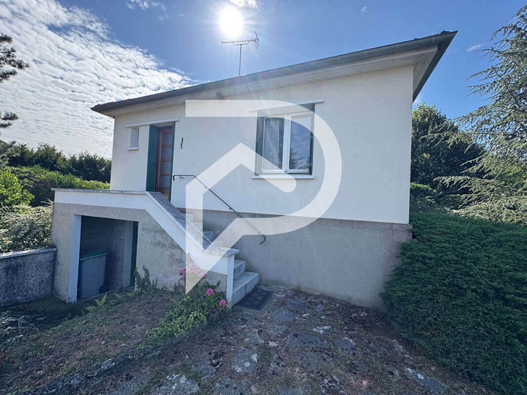 Maison à EZY-SUR-EURE