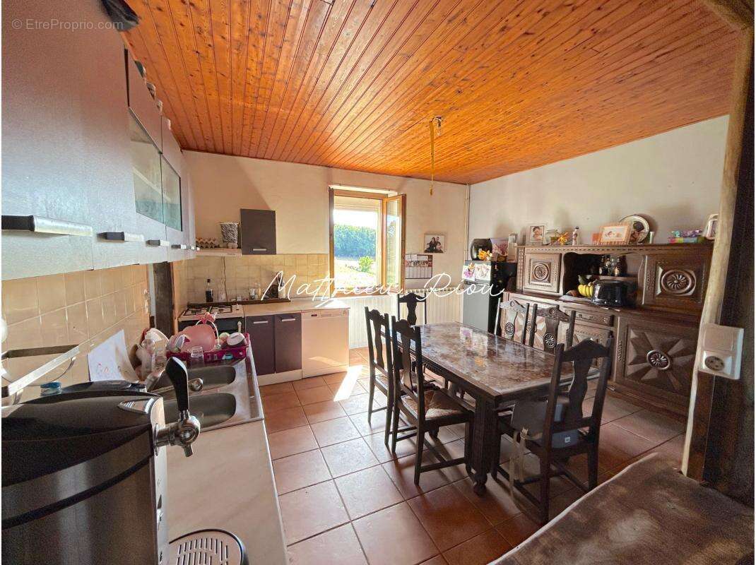 Maison à SAINT-DIZIER-LEYRENNE