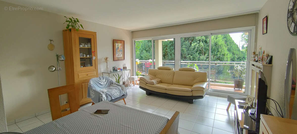 Appartement à LOUVRES