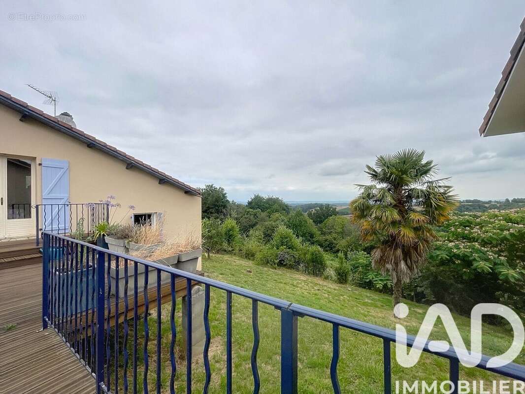 Maison 73 m² à Viella  - photo 7