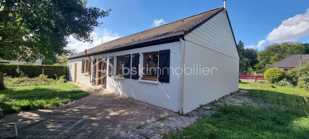 Maison à LIVRY-LOUVERCY