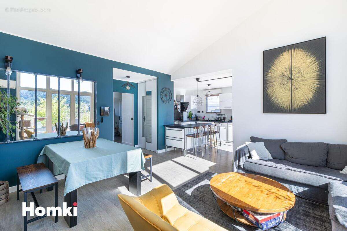 Appartement à MARSEILLE-9E