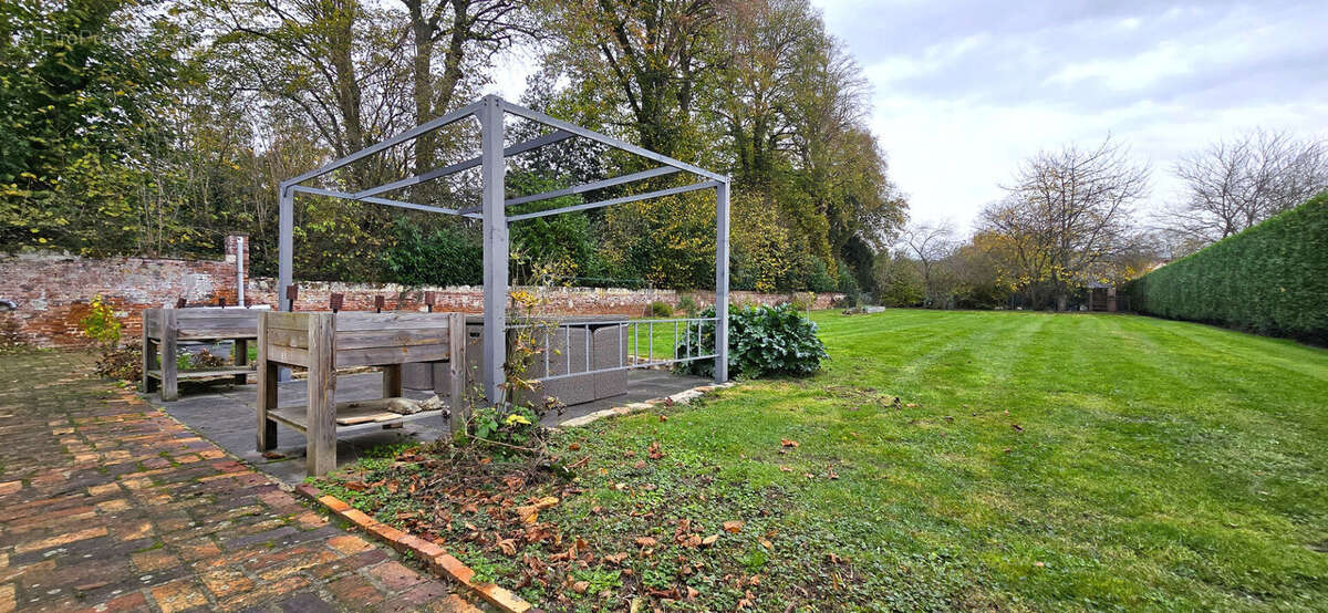 Maison à CHEVINCOURT