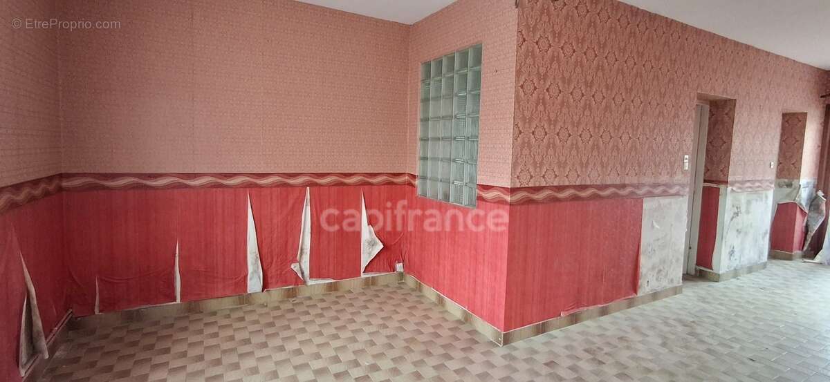 Maison à vendre 8 pièces ESTAIRES (59) - photo 7