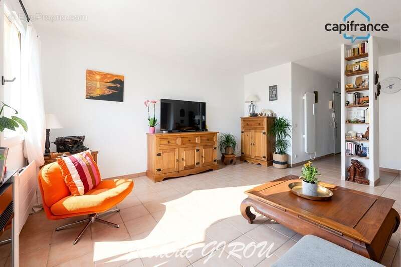 Appartement à MEYRARGUES