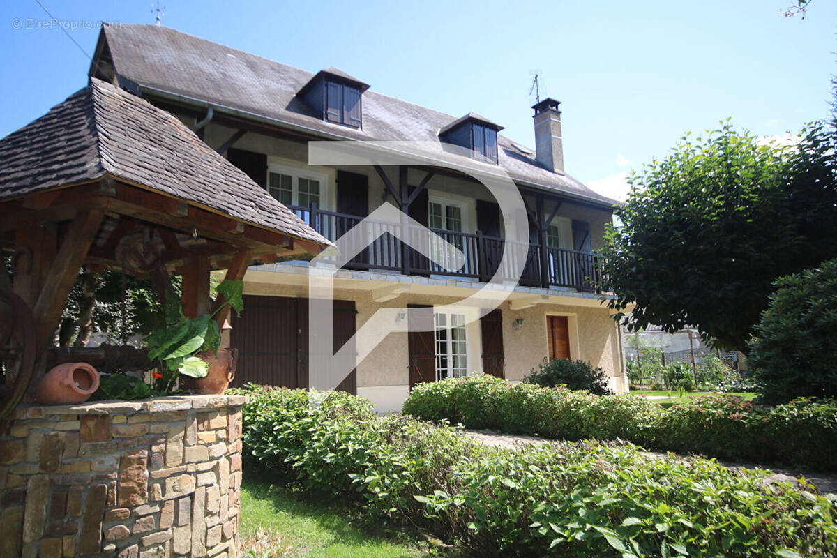 Maison à OLORON-SAINTE-MARIE