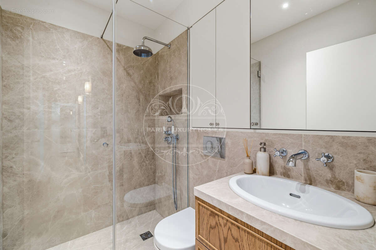 Appartement de prestige à Paris 1er ! - photo 17