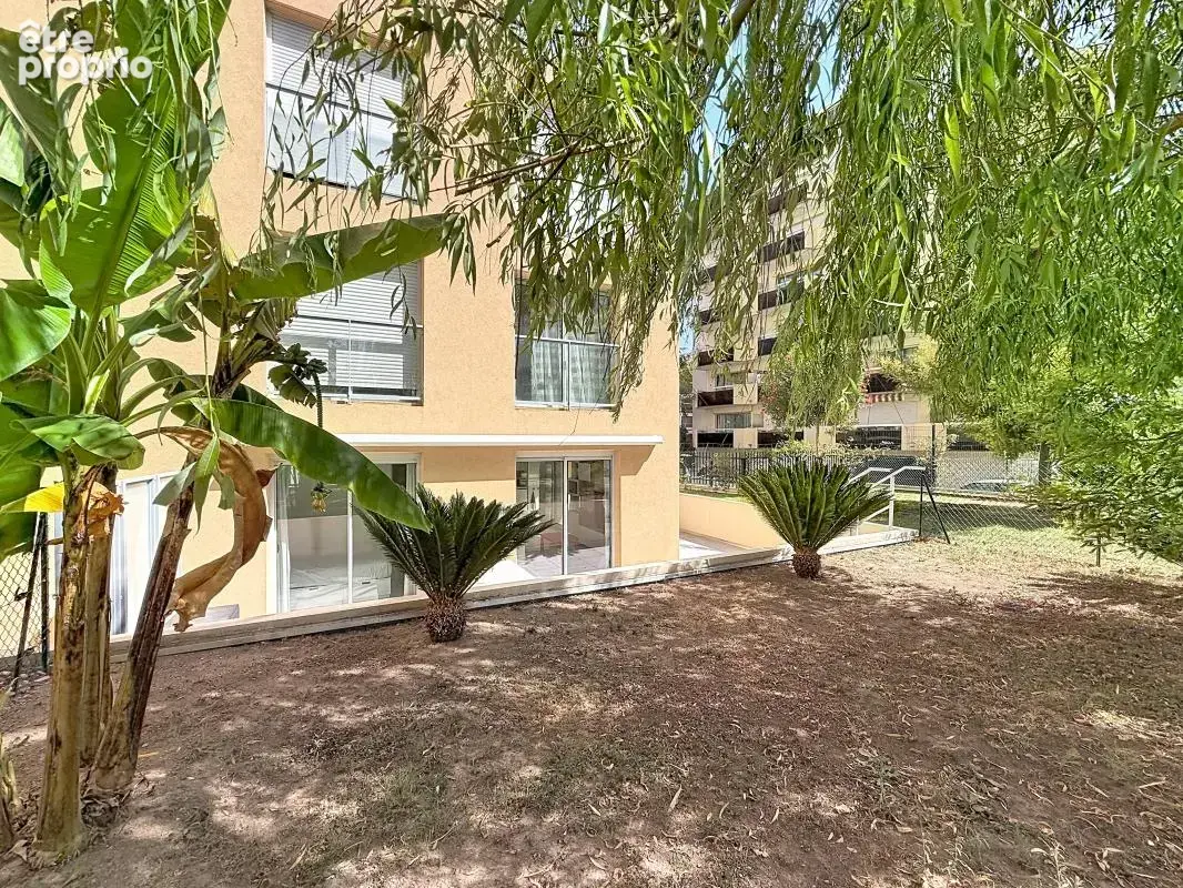 Juan les Pins - 2-3 pièces 50m2 - Rez-de-jardin 100m2 - Stationnement - photo 11