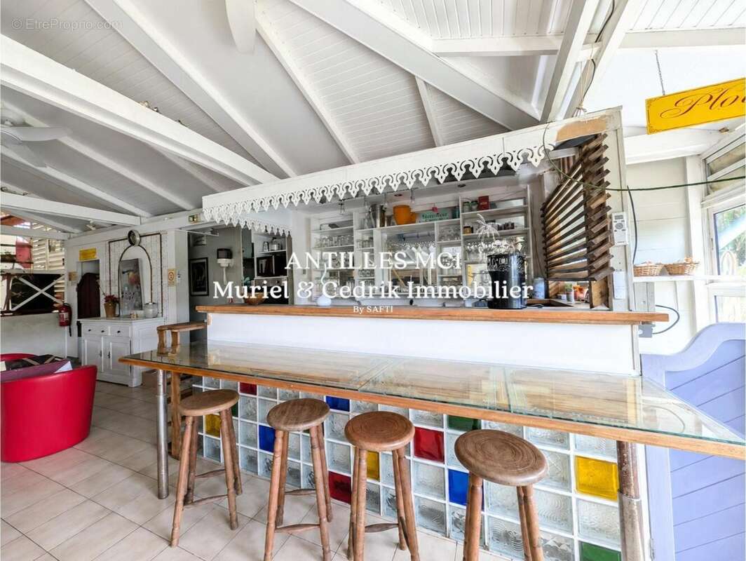 Maison 221 m² à Fort-De-France  - photo 2