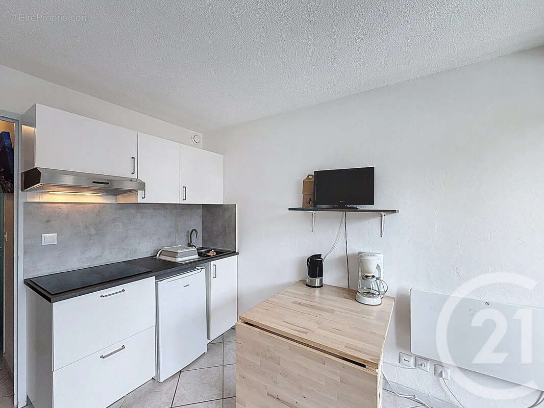 Appartement à MORILLON