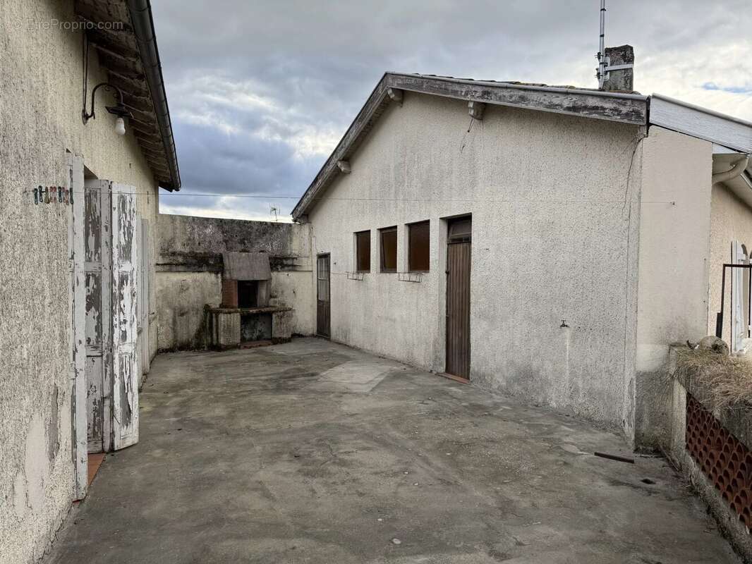 Appartement à AIGNAN