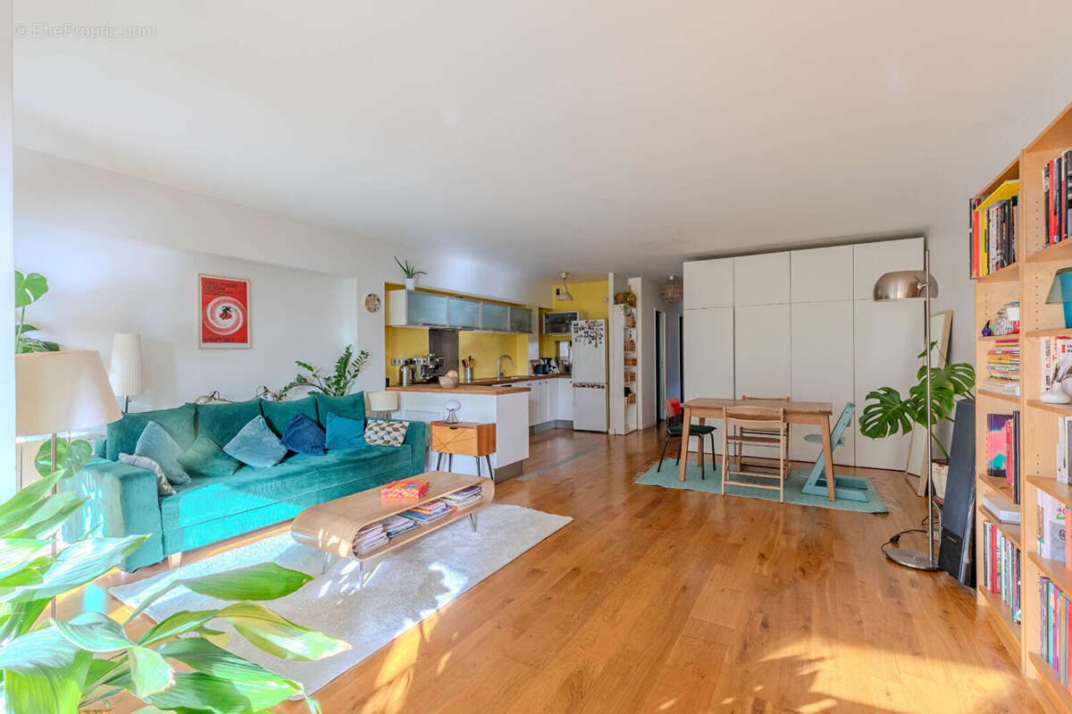 Appartement à PARIS-20E