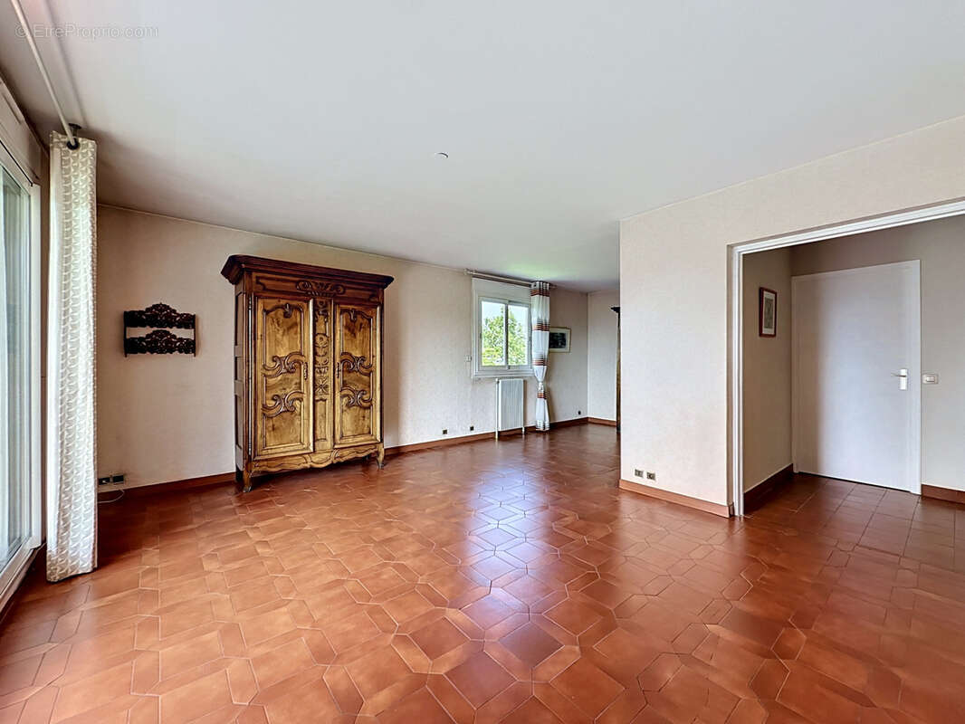 Appartement à TASSIN-LA-DEMI-LUNE