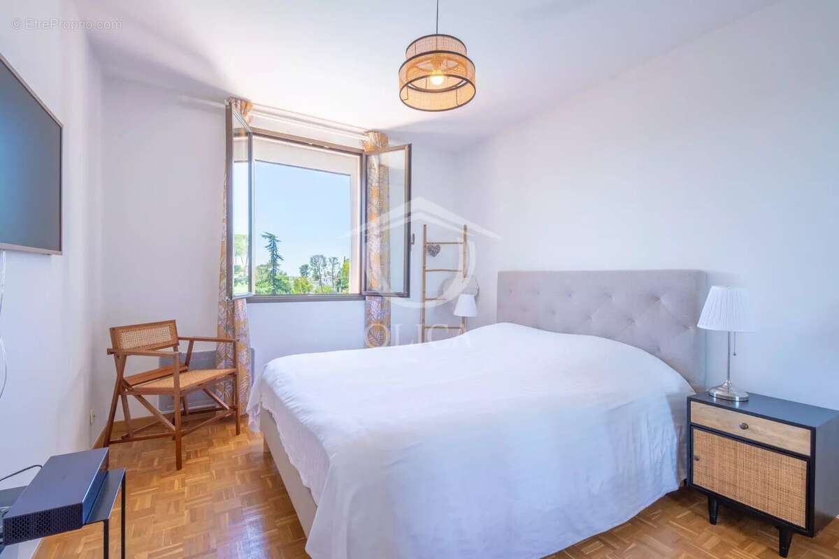 Maison à VILLENEUVE-LOUBET