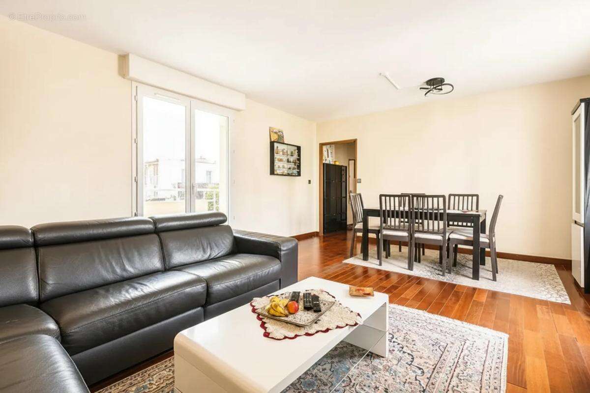 Appartement à NOGENT-SUR-MARNE