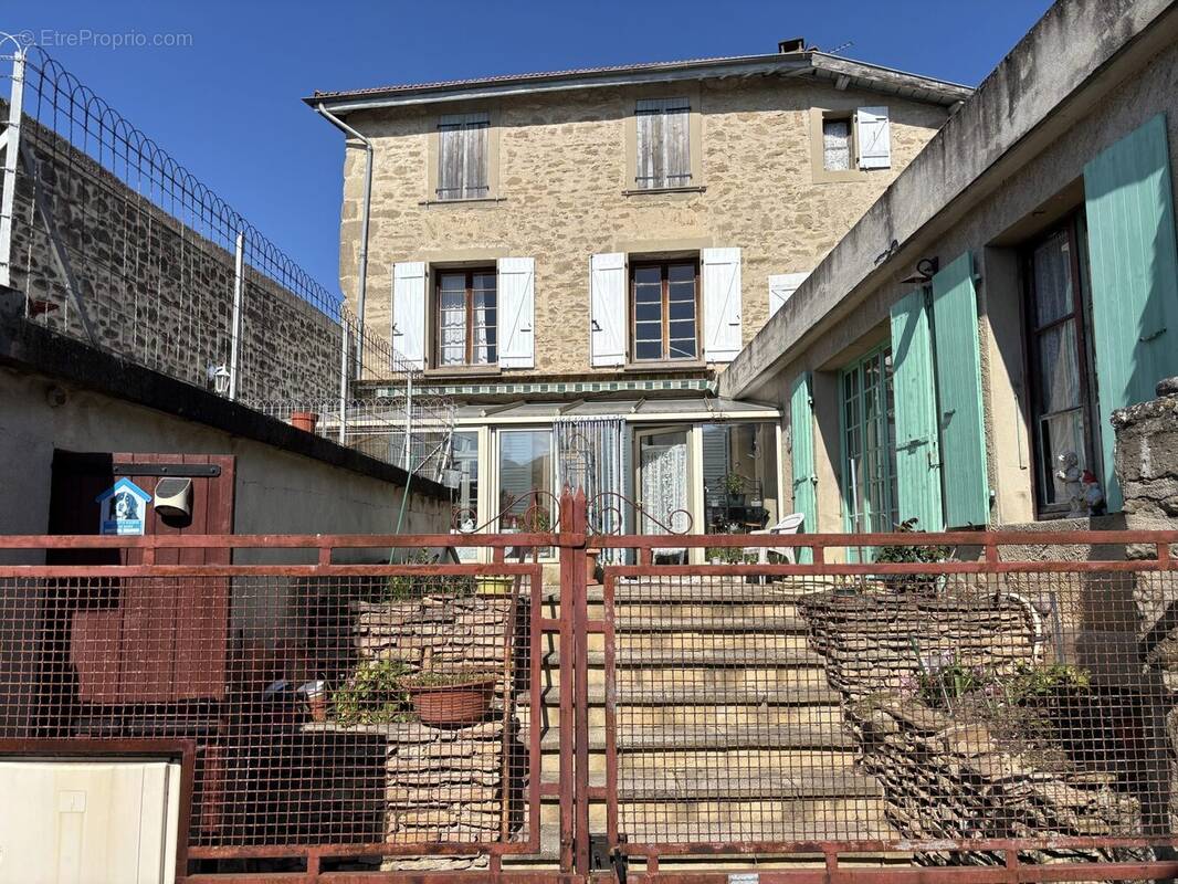 Maison à SAINT-DONAT-SUR-L'HERBASSE