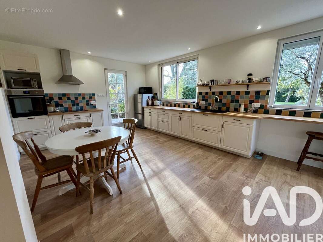 Photo 4 - Maison à AMBARES-ET-LAGRAVE