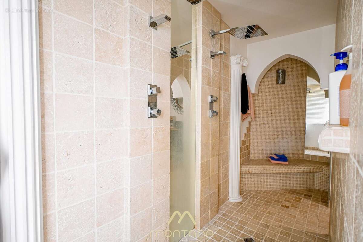 Maison à TRITTELING-REDLACH