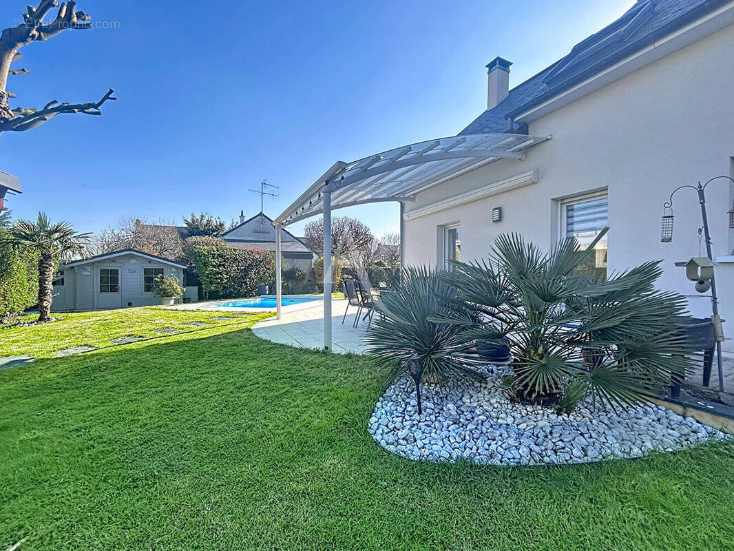 Maison à LES PONTS-DE-CE