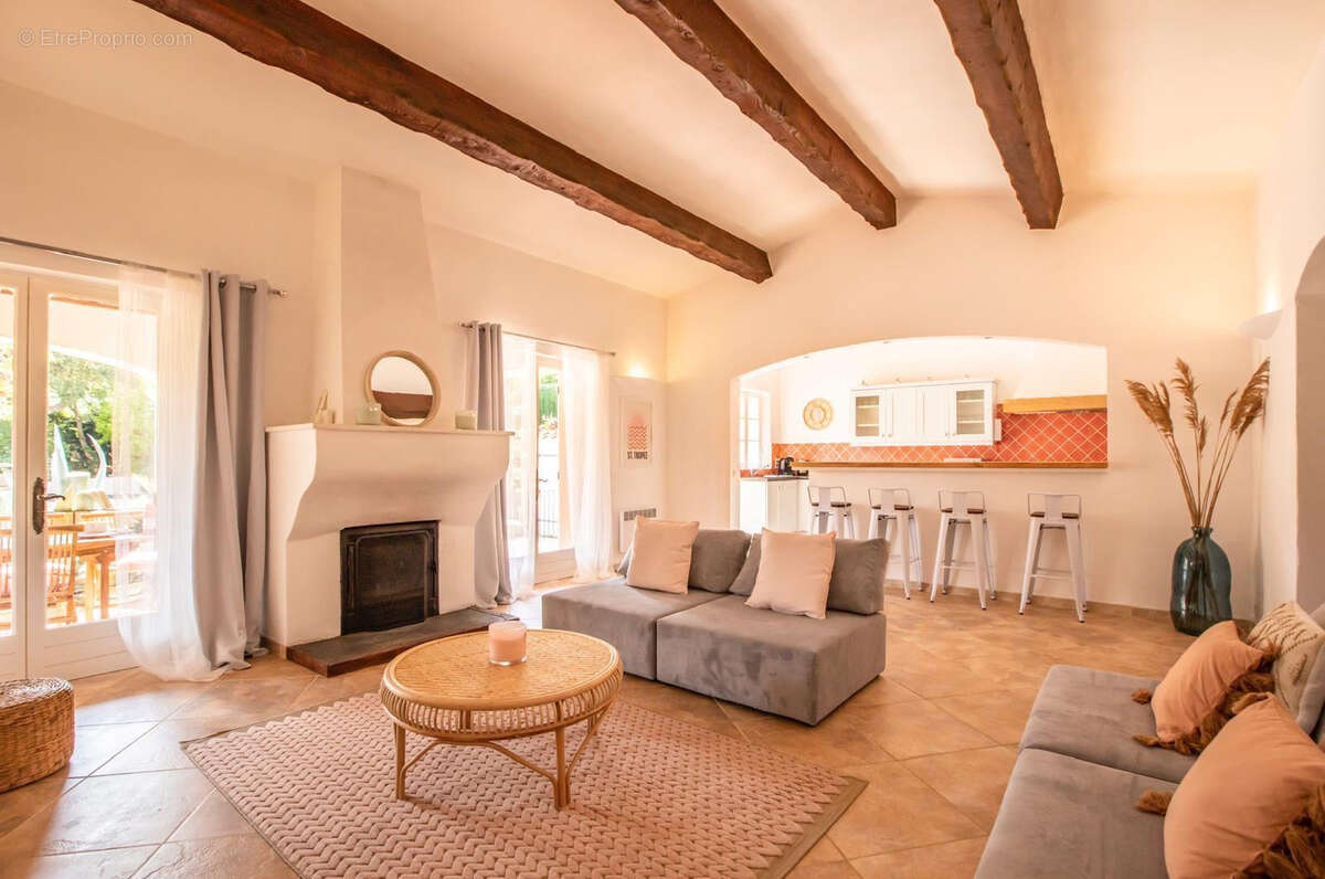 Maison à GASSIN