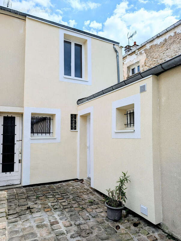 Duplex 2 pièce(s) 33.6 m2 Mandres Les Roses - photo 2