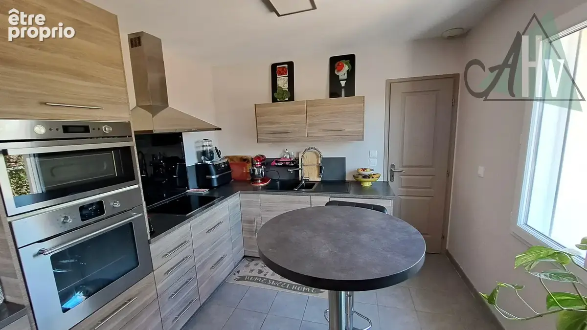 SERGINES (89) - Pavillon récent de 98 m2 avec 3 chambres + bureau, sur sous-sol total avec beau jardin. - photo 6