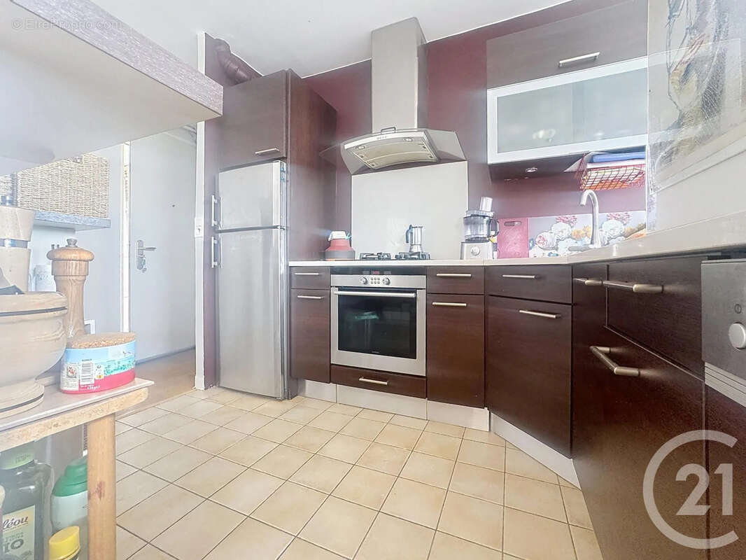Appartement à PARIS-20E