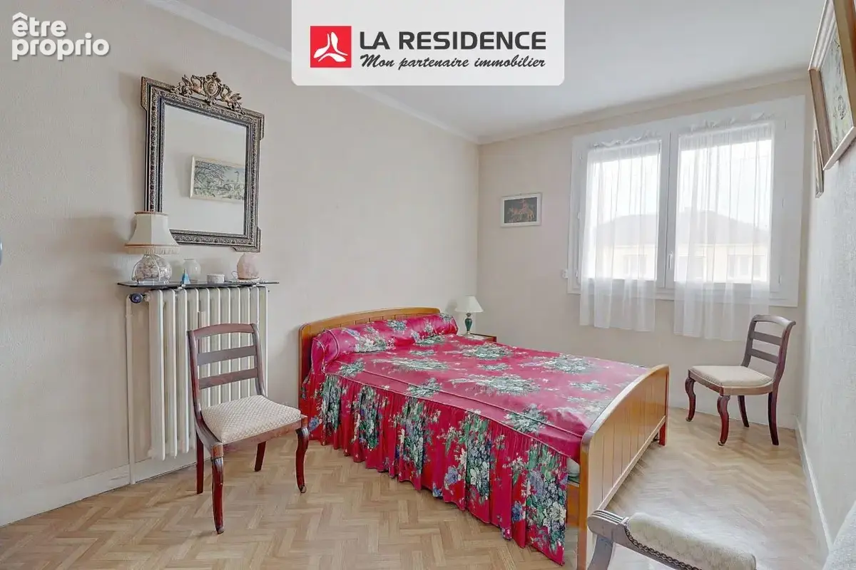 Maison 118 m² à La Chaussee-Saint-Victor  - photo 8