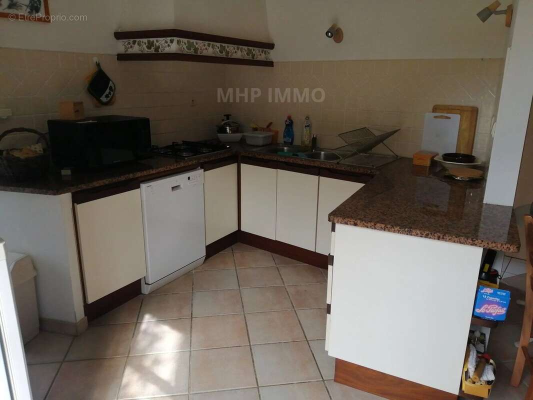 Appartement à CASTELNAU-DE-MONTMIRAL