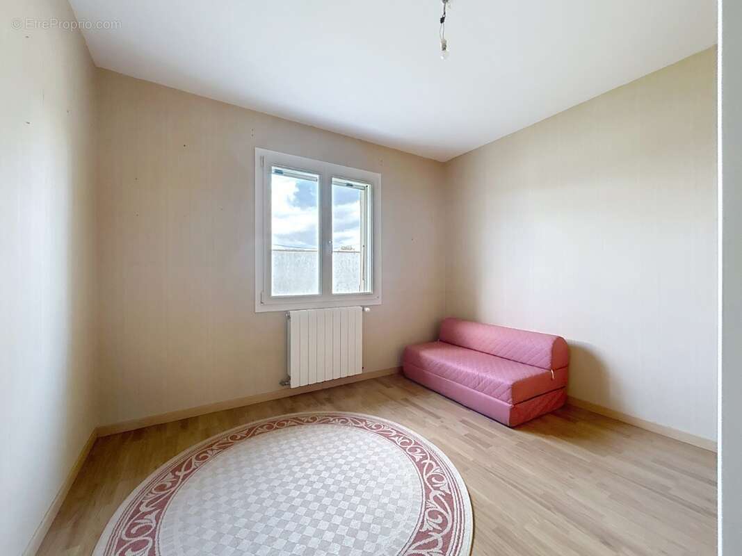 Maison à MONTELIMAR