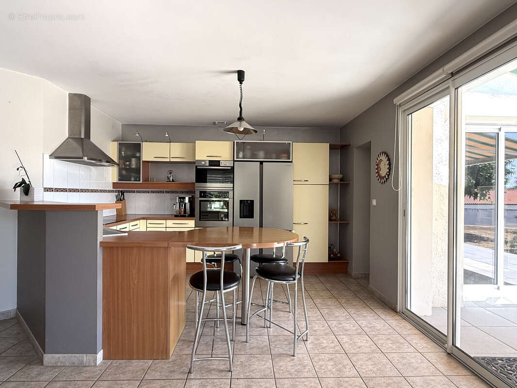 Mouzillon, centre-bourg - maison 5 chambres - grand sous-sol - jardin - photo 7