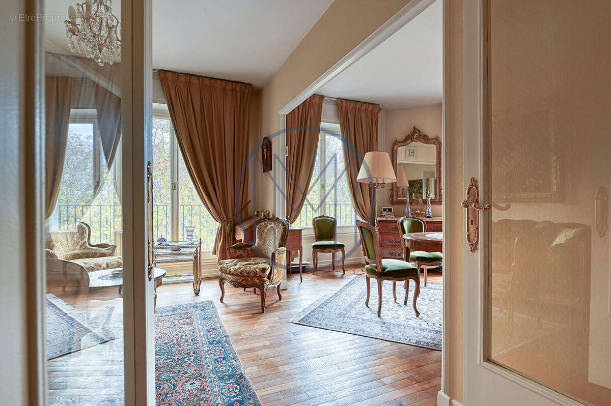Appartement à VERSAILLES